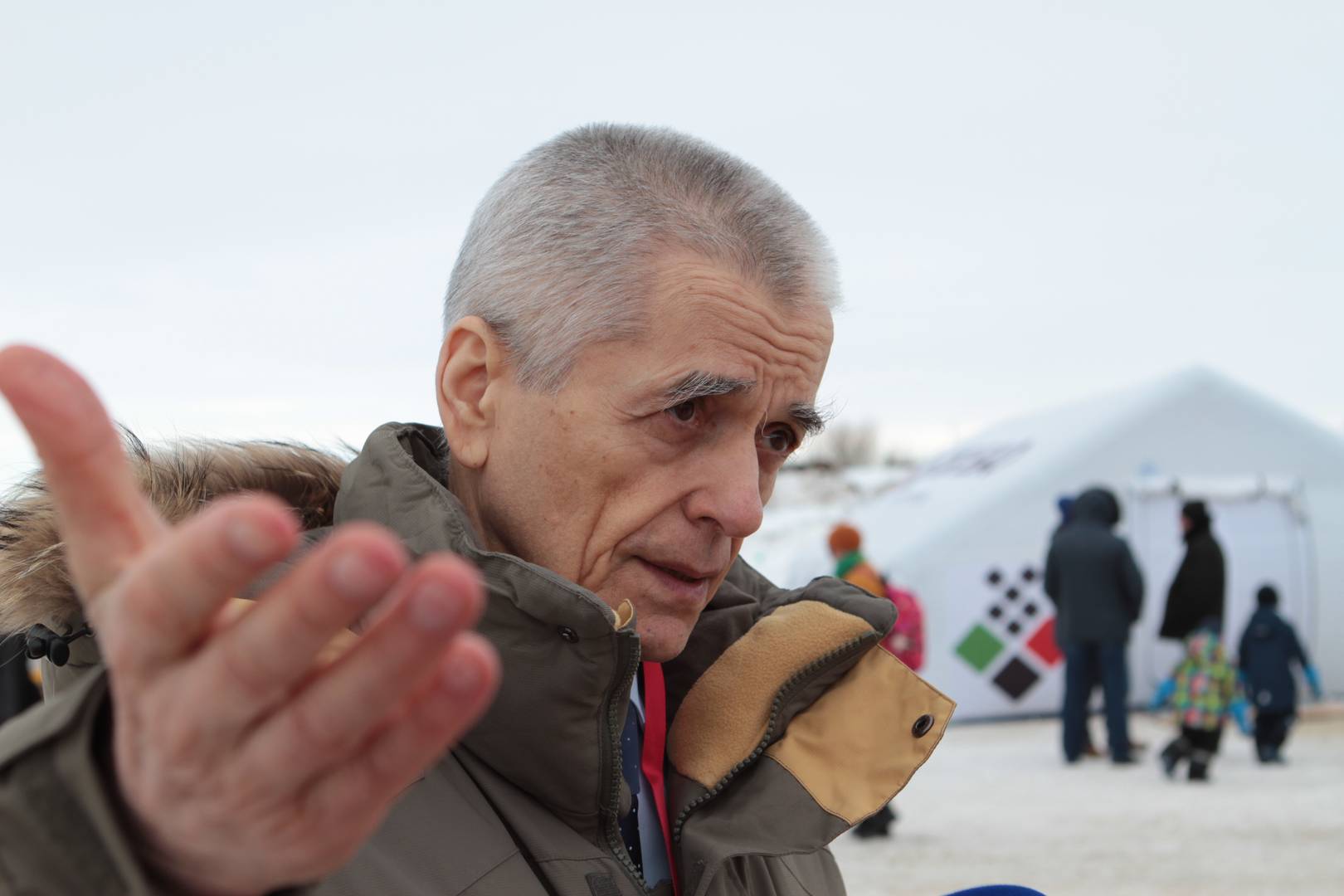 Геннадий Онищенко