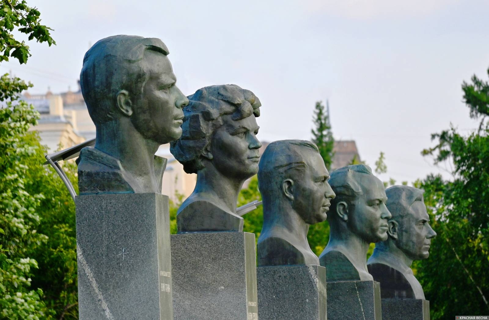 Первопроходцы. Юрий Гагарин, Валентина Терешкова, Павел Беляев,Алексей Леонов, Владимир Комаров