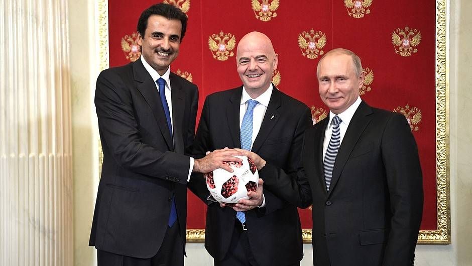 На церемонии передачи Катару полномочий по проведению чемпионата мира по футболу в 2022 г