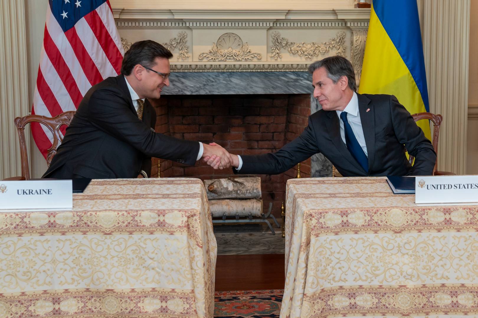 Министр иностранных дел Украины Дмитрий Кулеба и госсекретарь США Энтони Блинкен. 11 ноября 2021 года, Вашингтон