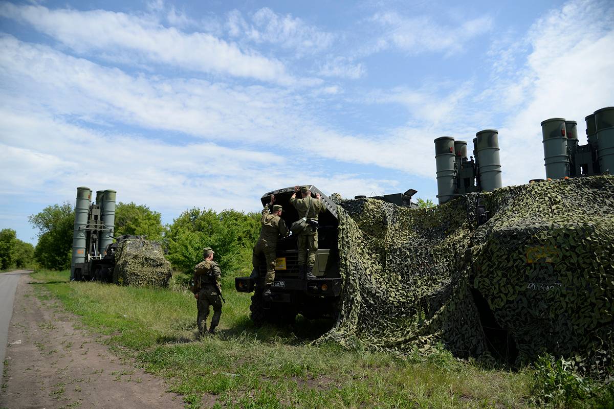 Ракетный комплекс С-300 (архив)