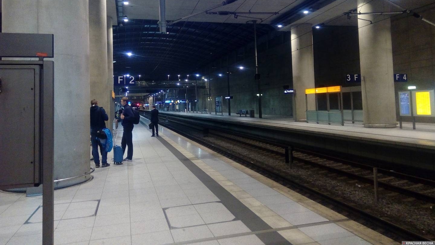 Железнодорожная платформа Кёльн.