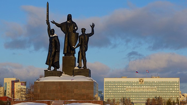 Памятник героям фронта и тыла. Пермь