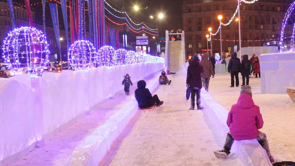 Ледовый городок в челябинске фото