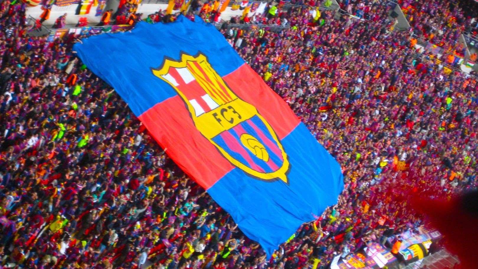 Болельщики футбольного клуба «Барселона»