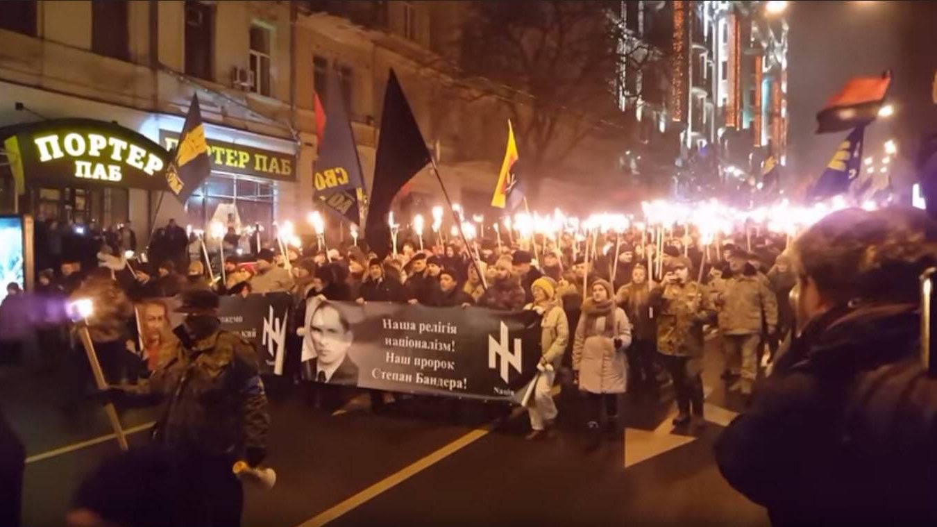Факельный марш в Киеве в честь дня рождения Бандеры