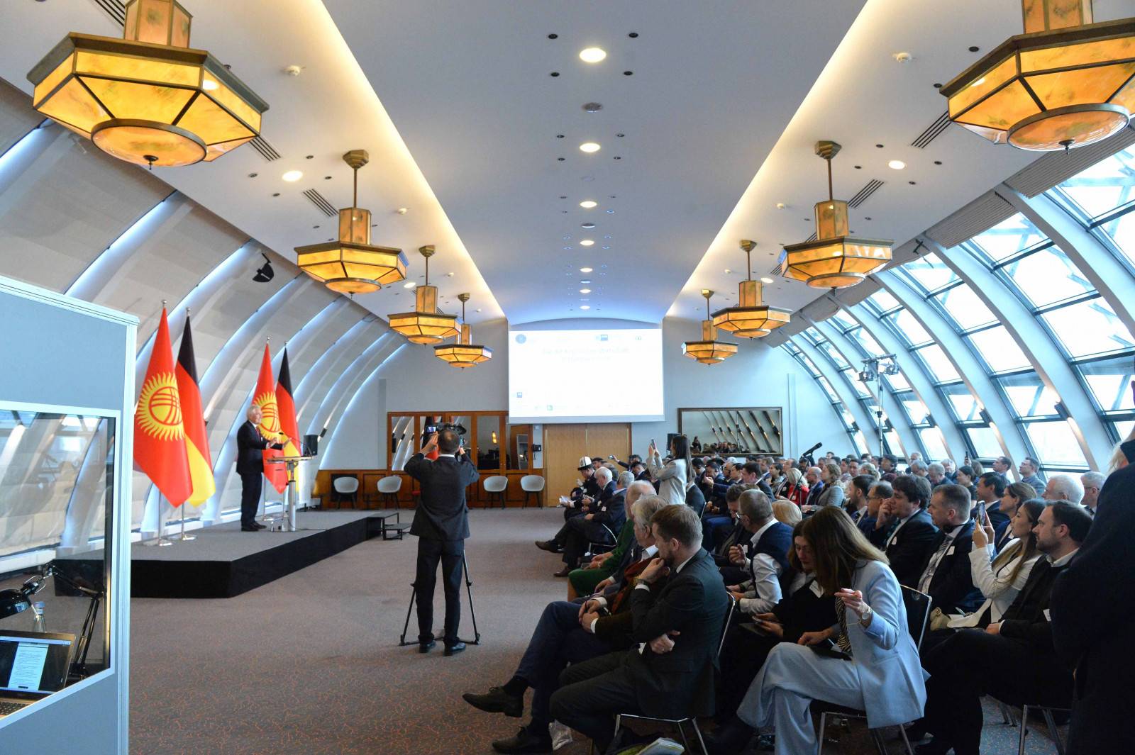 Киргизско-германский бизнес-форуме «День экономики Кыргызстана в городе Гамбург»