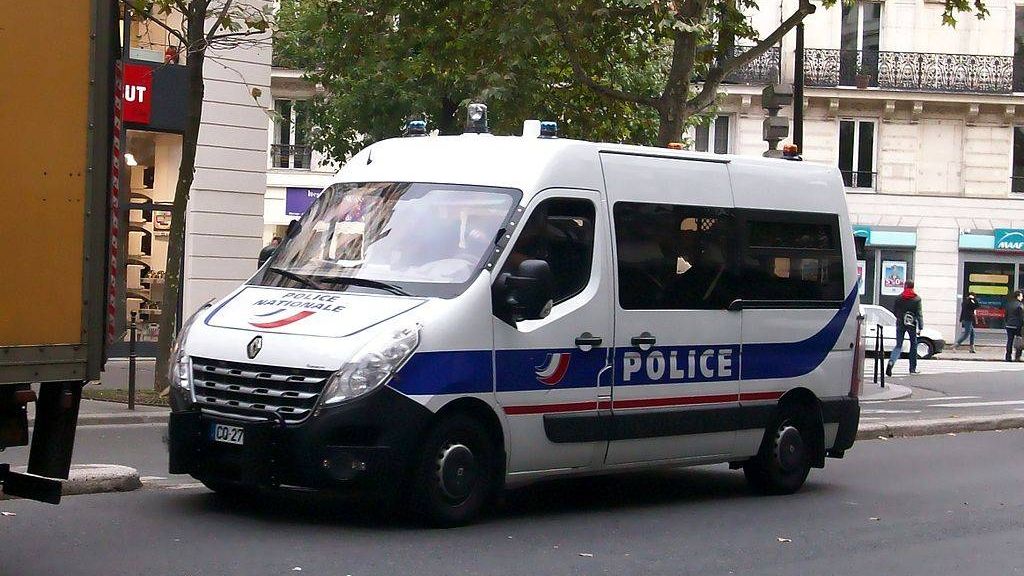 Фургон национальной полиции Франции