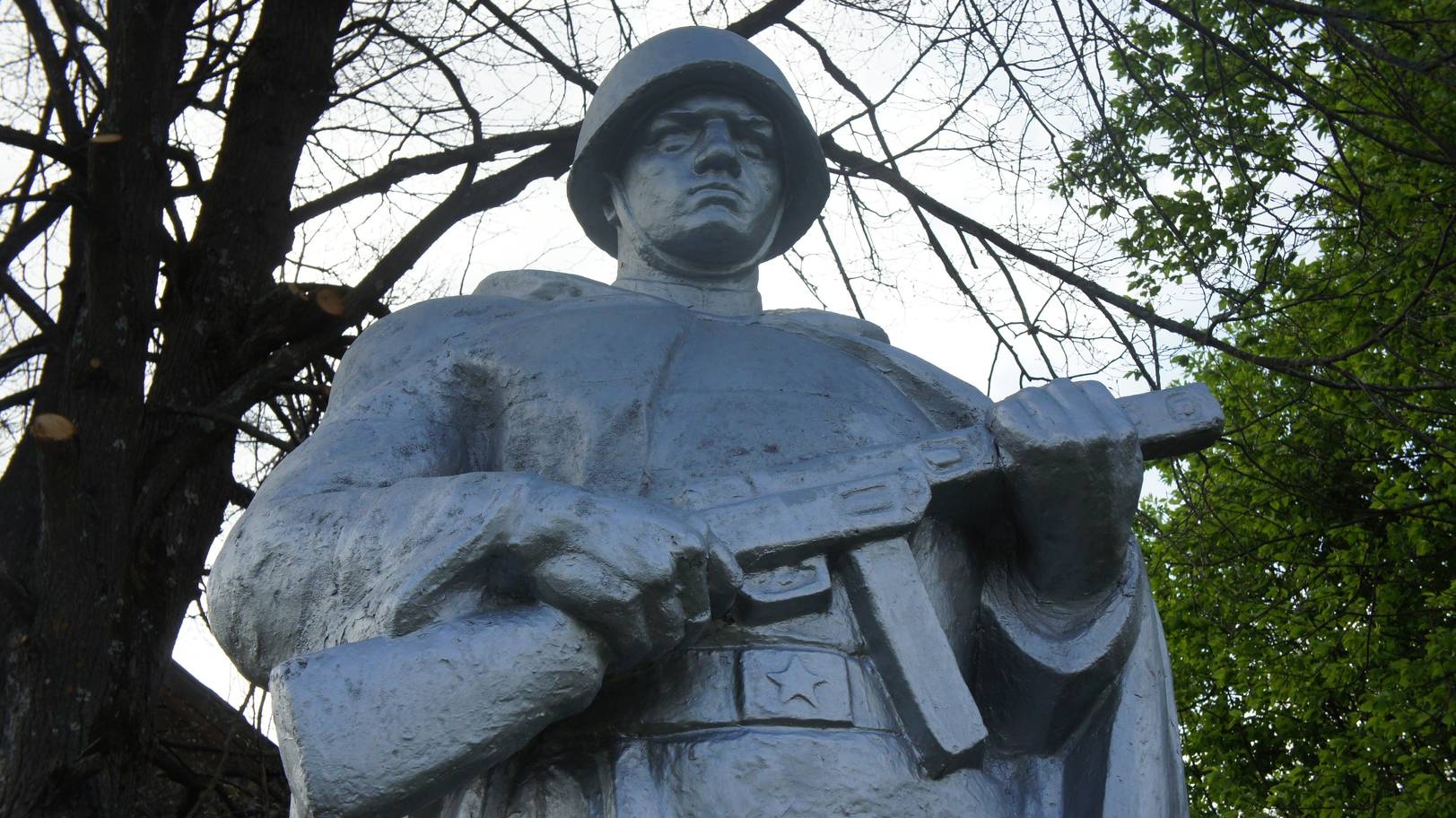 Памятник советскому солдату. Смоленская область.
