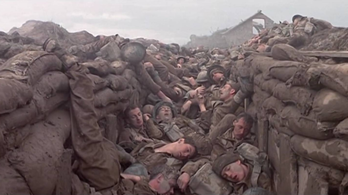 Останки солдат в окопах