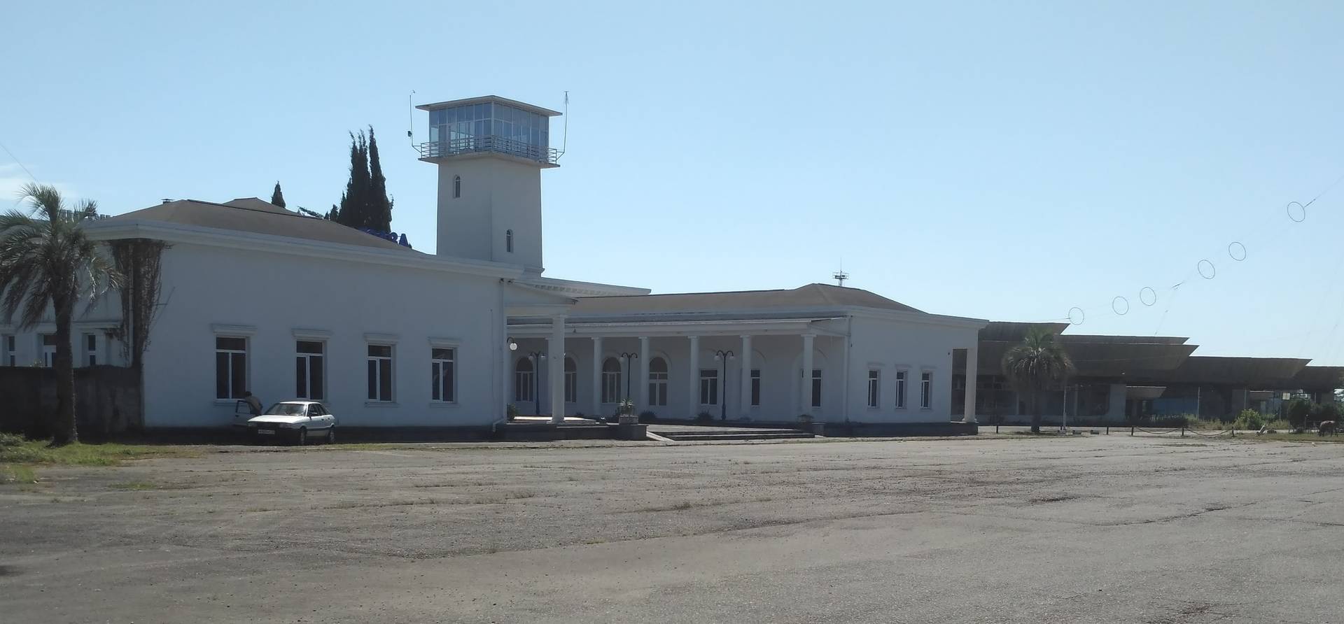 Сухумский аэропорт. Аэровокзалы