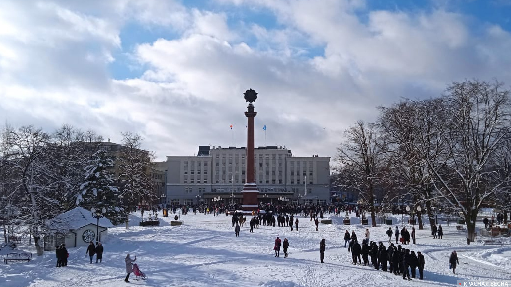 Митинг в поддержку Навального. Калининград, площадь Победы