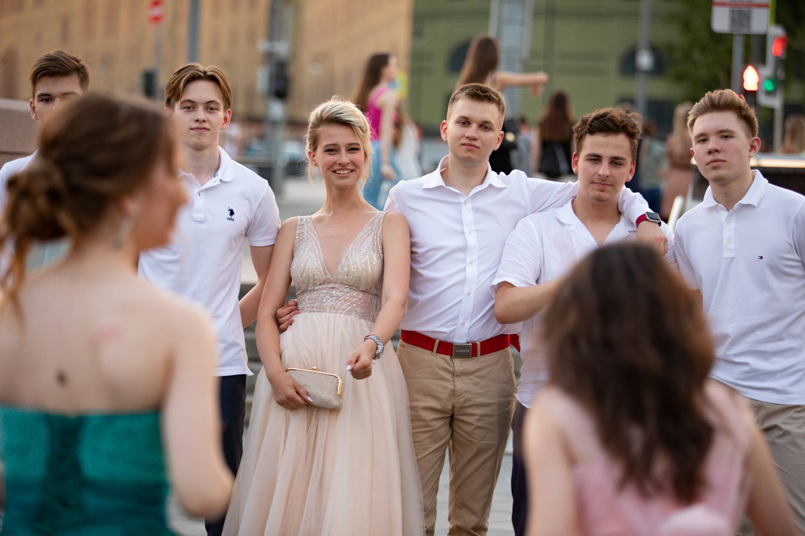 Московские выпускники 2021 года рядом с Кремлем