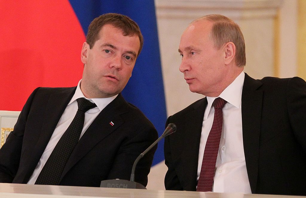 В. В. Путин и Д. А. Медведев