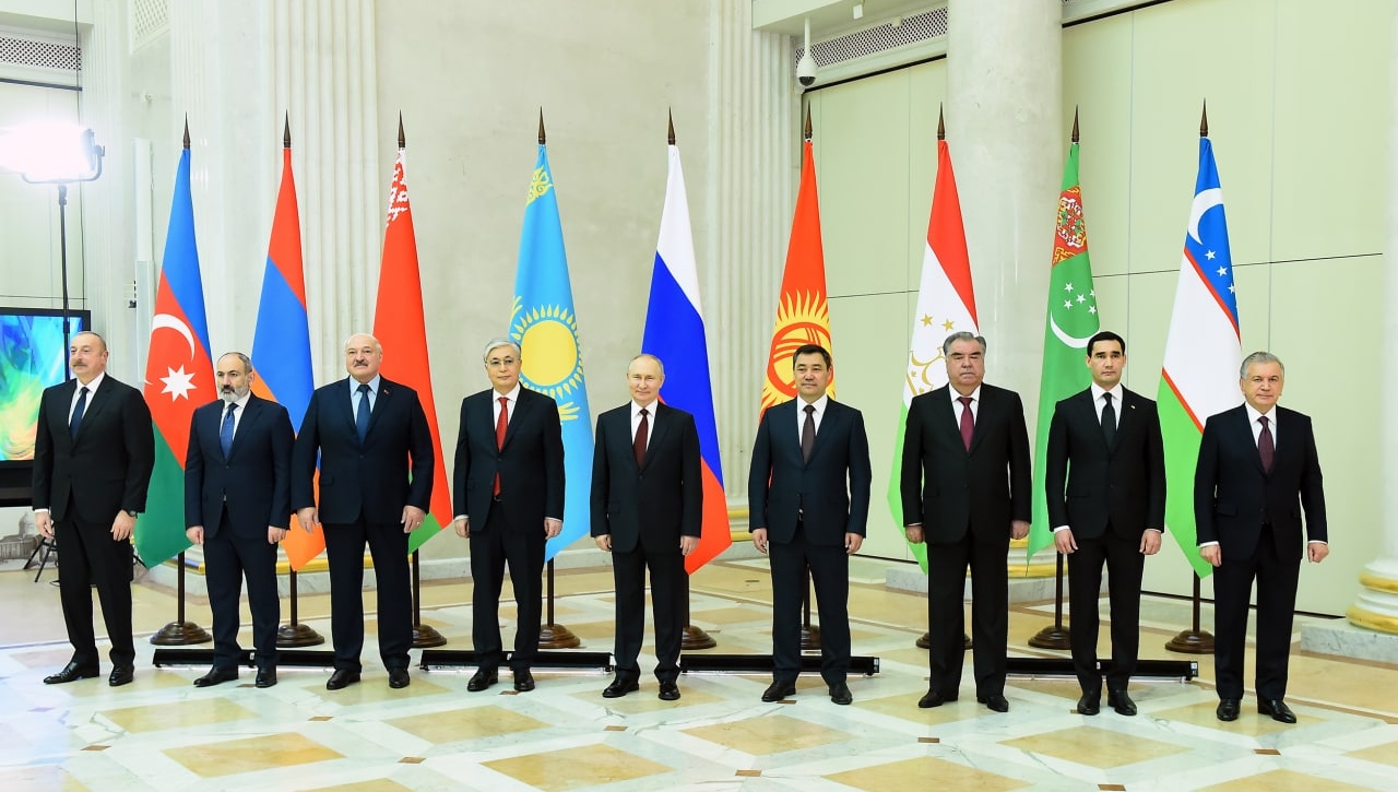 Президенты стран СНГ на неформальном саммите