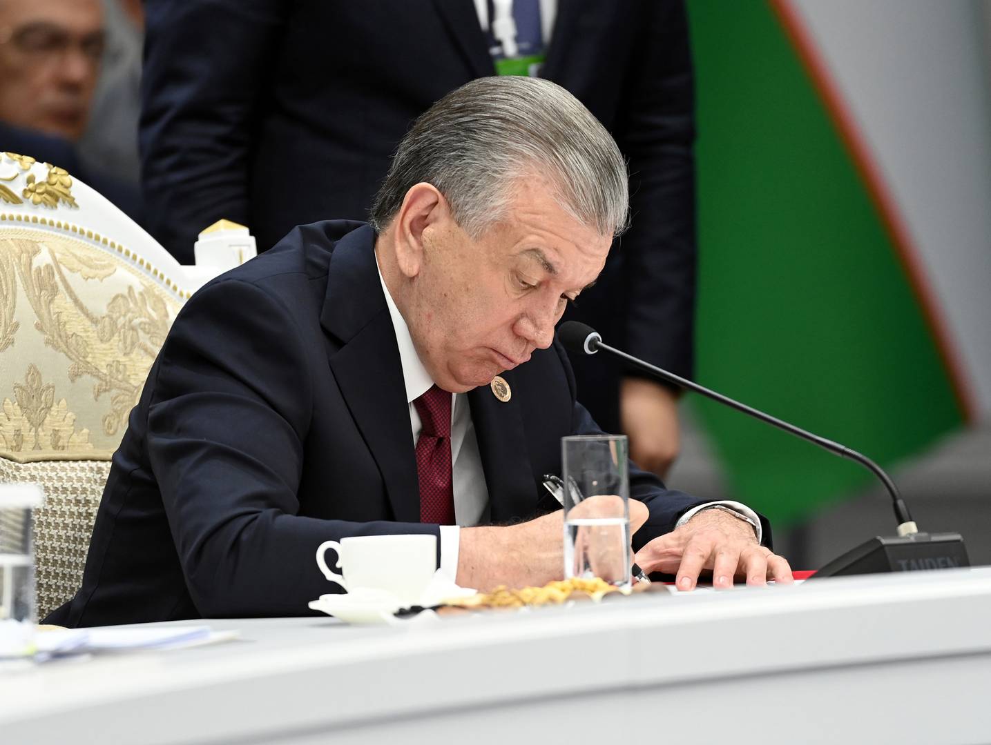 Президент Узбекистана Шавкат Мирзиёев на IV консультативной встрече глав государств Средней Азии