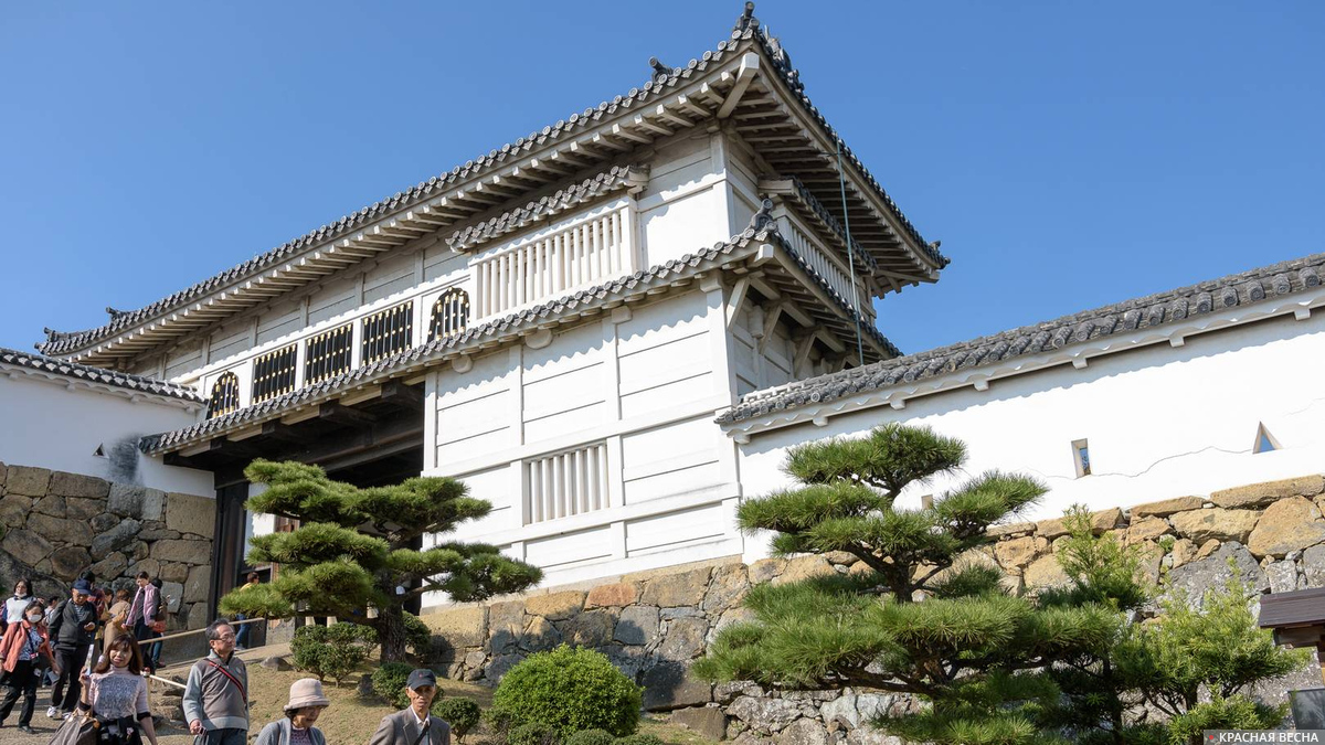 Ворота Хишиномон замка Химэдзи, Химэдзи, Япония