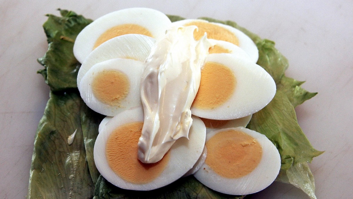 Яйца с майонезом