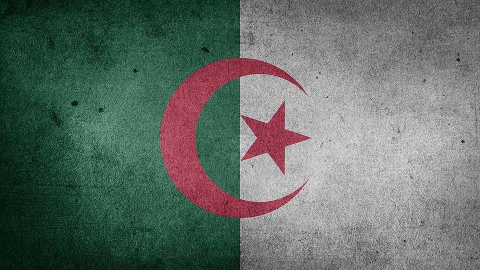 Алжир. Флаг