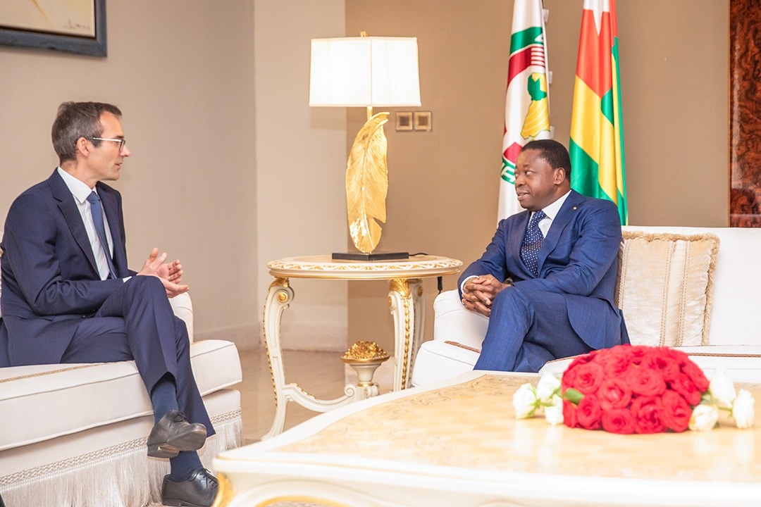 Президент Того Фор Гнассингбе и посол Франции Огюстен Фаверо