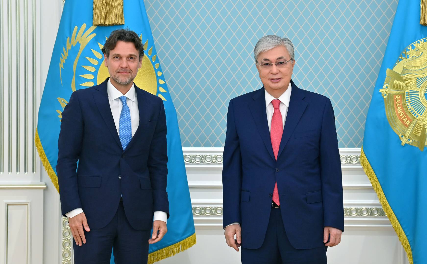 Президент Казахстана Касым-Жомарт Токаев и глава БДИПЧ ОБСЕ Матео Мекаччи