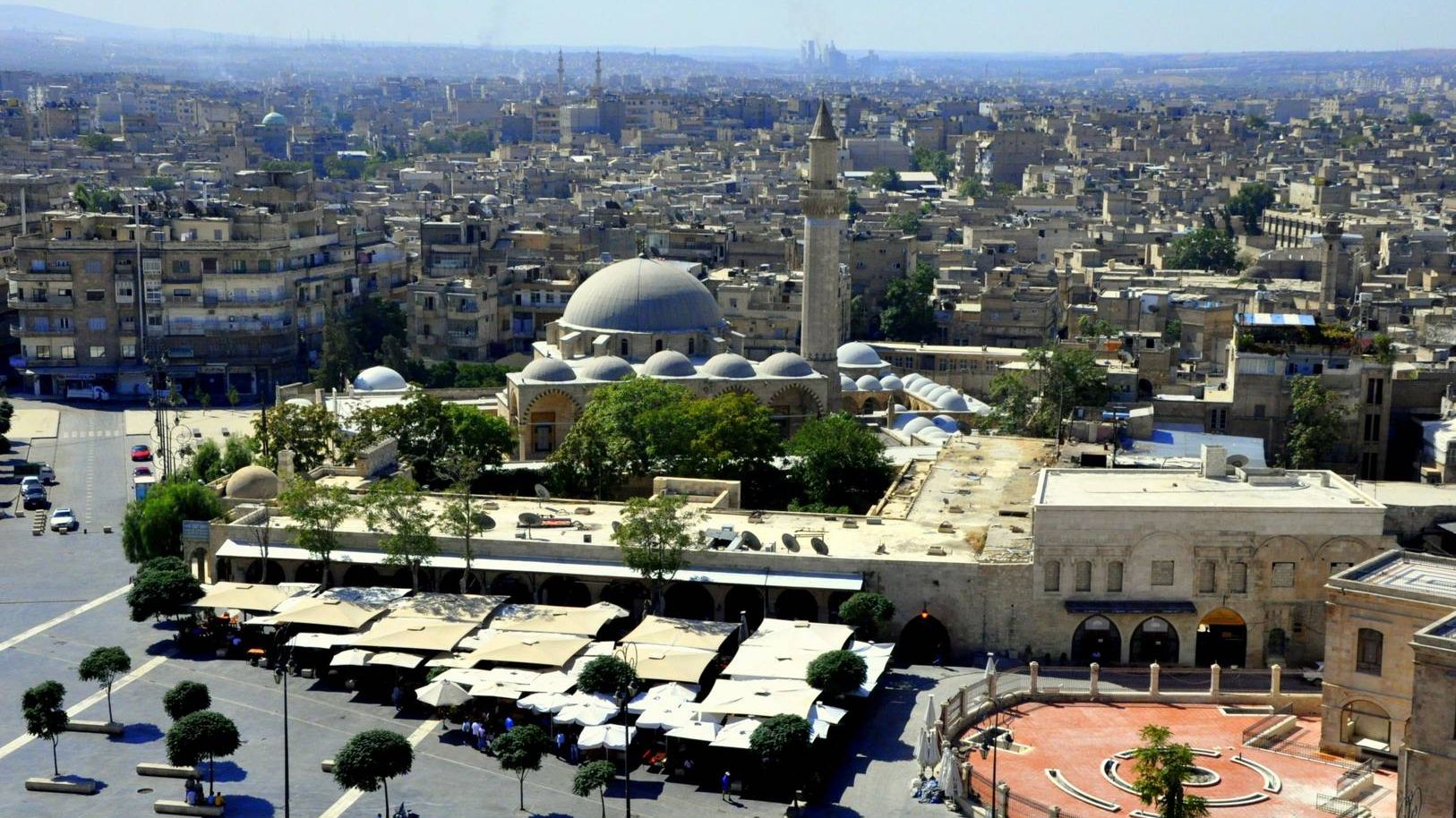 FileKhusruwiyah mosque and Aleppo view2.jpg
