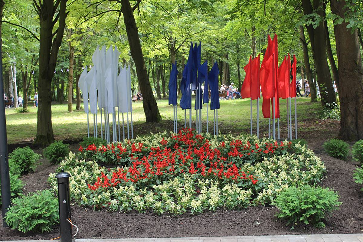 Второй фестиваль цветов в Калининградской области. Парк Победы в Черняховске