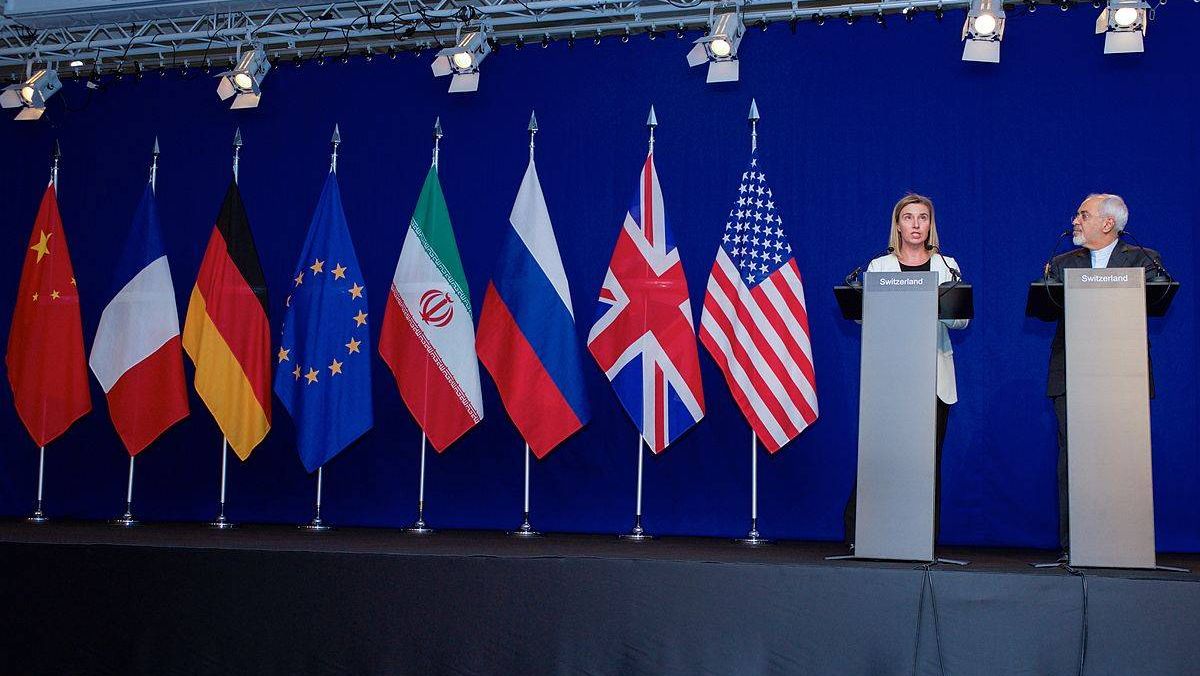 Переговоры по ядерной программе Ирана — Верховный представитель ЕС Могерини и министр иностранных дел Ирана Зариф выступили перед журналистами в Лозанне