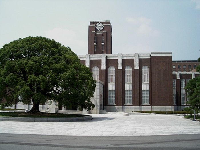 Здание Киотского университета