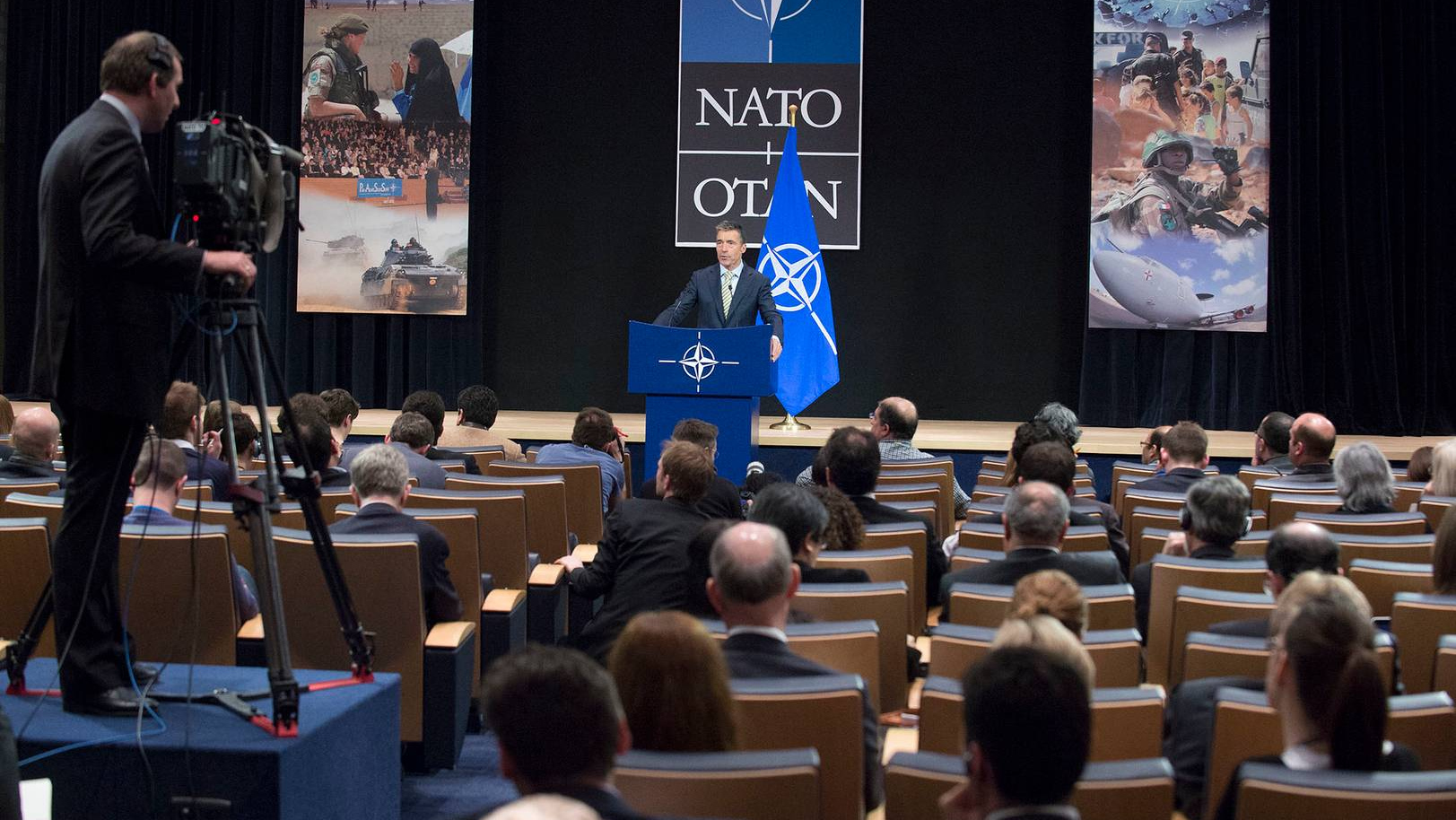 Пресс-конференция НАТО