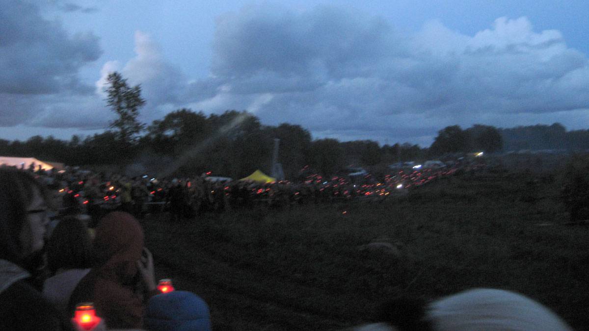 Свечи, зажженные в память авроровцев. Санкт-Петербург, Красное Село. 14.09.2019