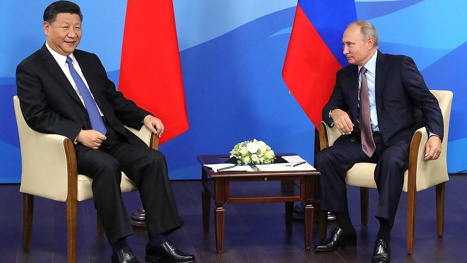 Президент России Владимир Путин с Председателем КНР Си Цзиньпином