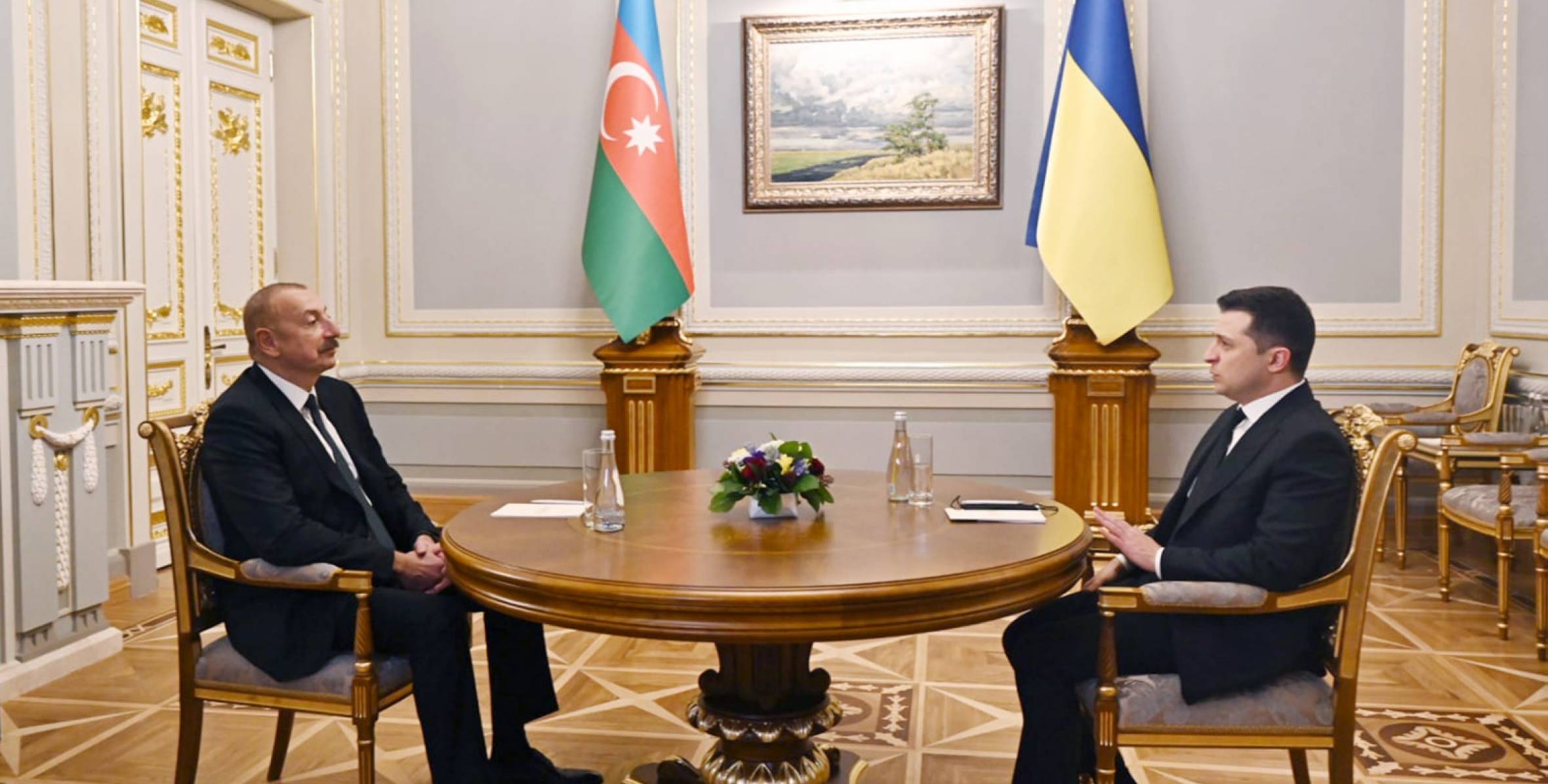 Президенты Азербайджана и Украины Ильхам Алиев и Владимир Зеленский