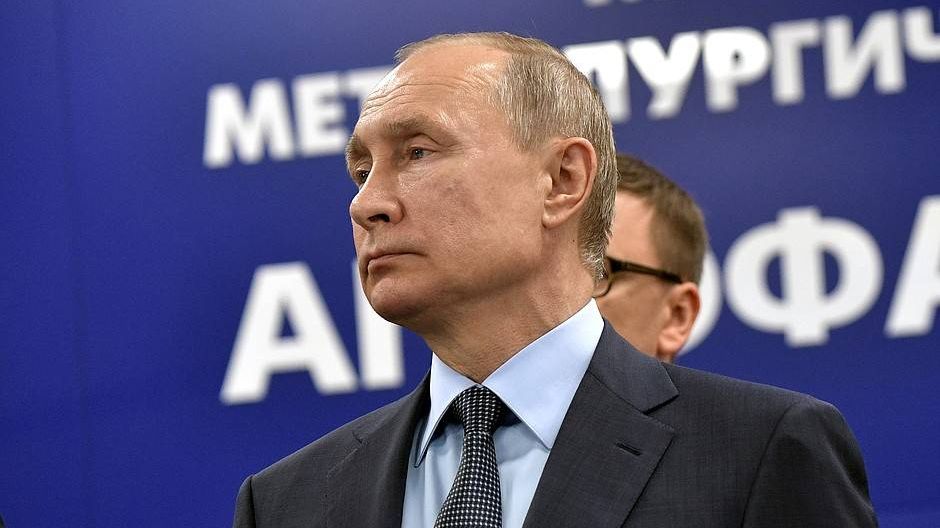 Владимир Путин принял участие в церемонии ввода в эксплуатацию нового подразделения горно-обогатительного производства Магнитогорского металлургического комбината.
