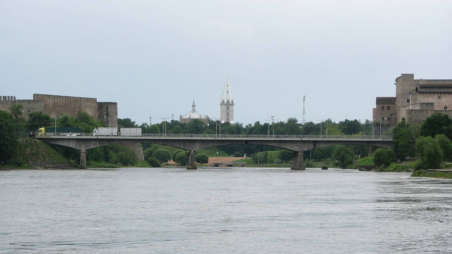 Граница России и Эстонии. Нарвский мост