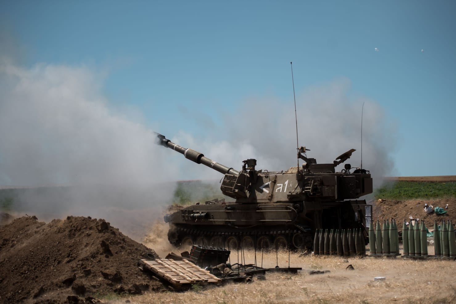 Израильская артиллерия ведет огонь, ЦАХАЛ