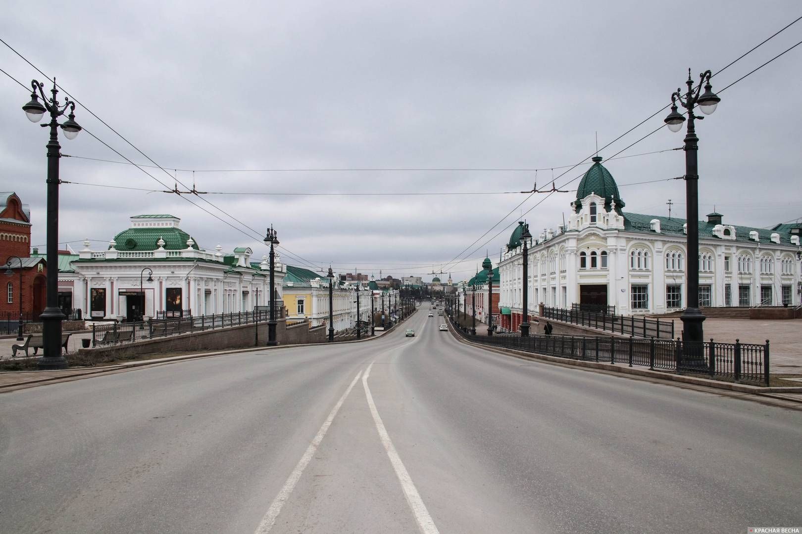Пустая улица Ленина