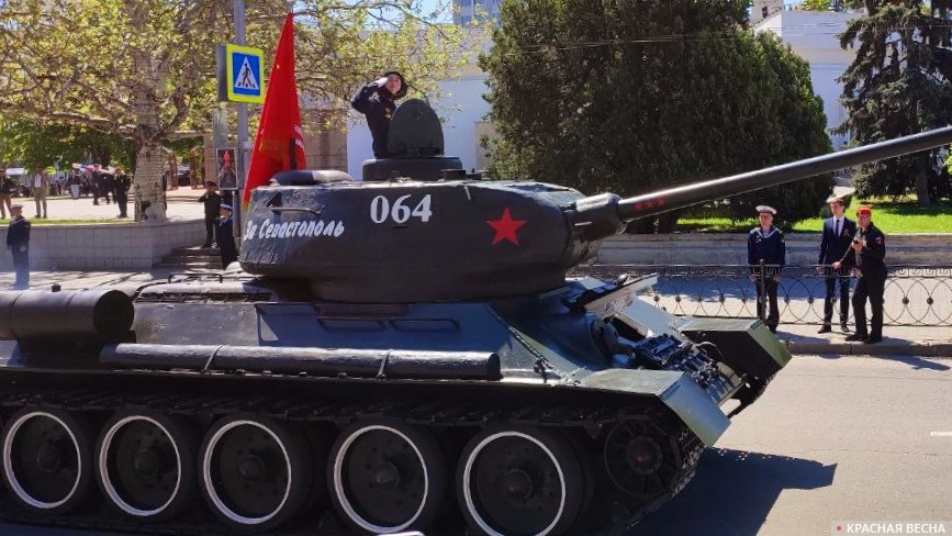 Военная техника на Параде Победы в Севастополе 