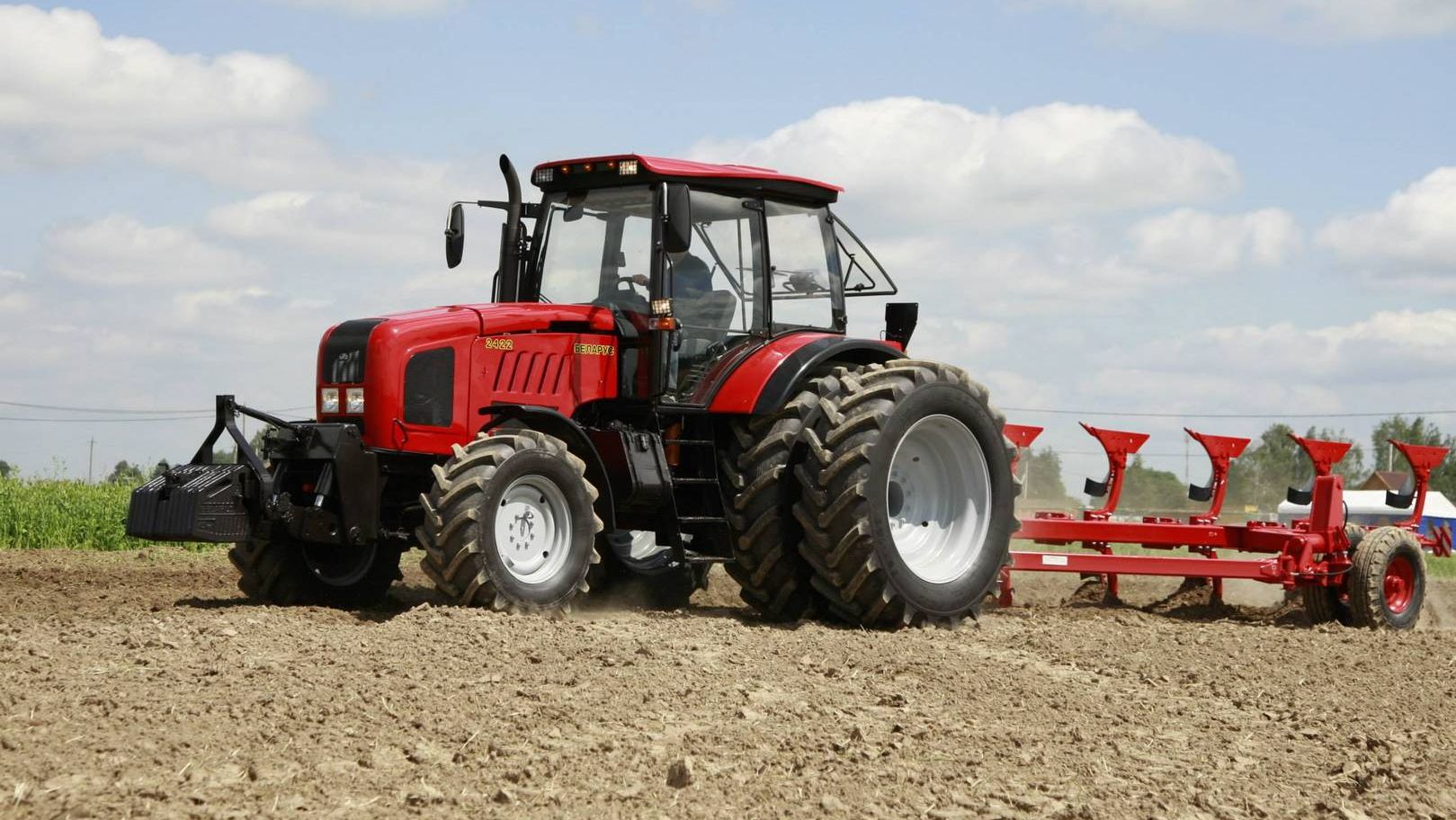 MTZ Belarus трактор 2422