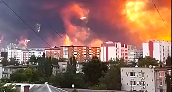 Пожар на НПЗ. Удар ВКС России. Кременчуг (архив)