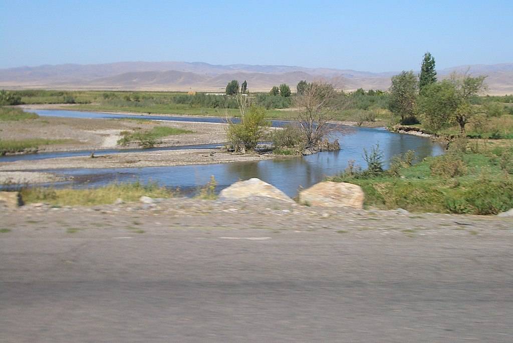 Река Шу в Киргизии