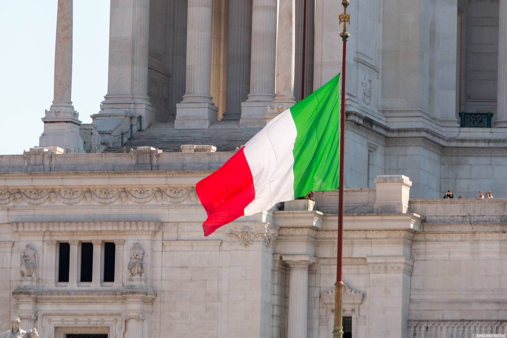 Флаг Италии. (архивная фотография)