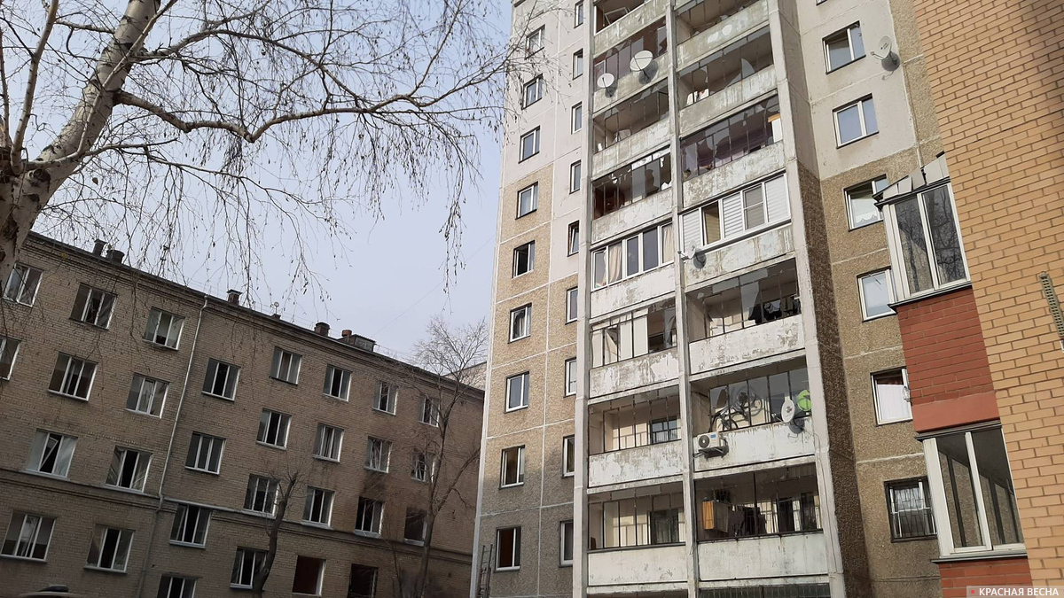 Челябинск. Пострадавший от взрыва у ГКБ № 2 жилой дом
