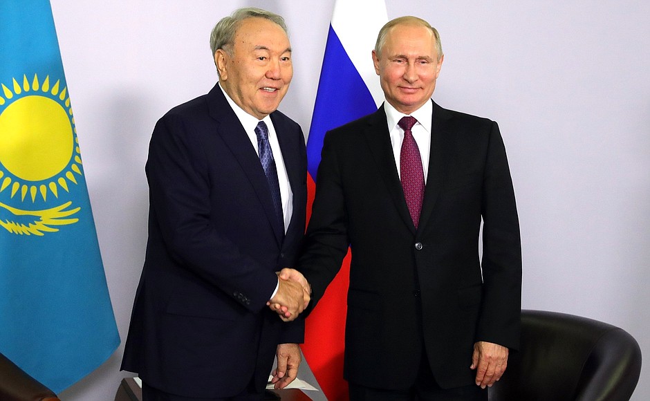 Путин и Назарбаев (архивное фото)