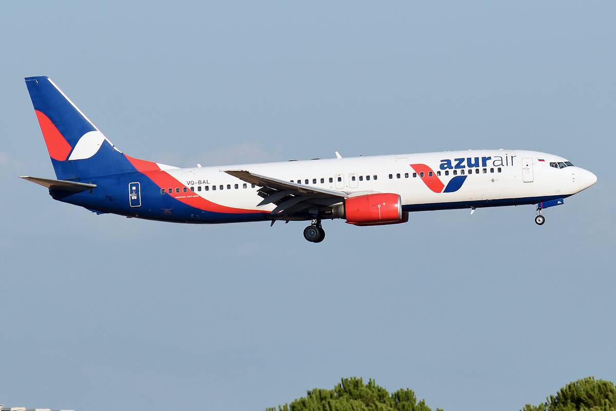 Авиакомпания Azur Air, самолет Boeing 737