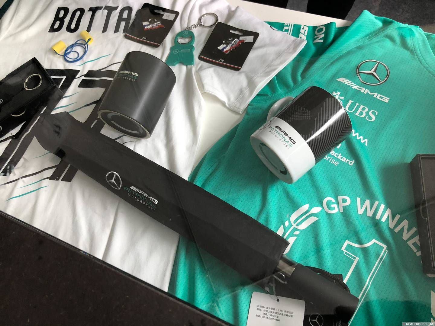 Аксессуары команды «Мерседес»