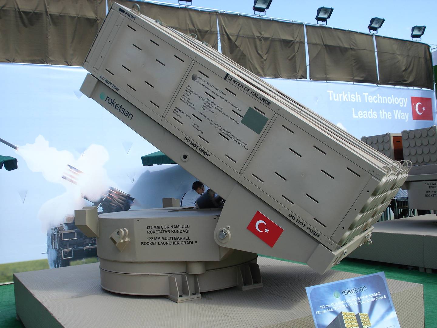 Турецкая реактивная система залпового огня (РСЗО) T‑122 Sakarya