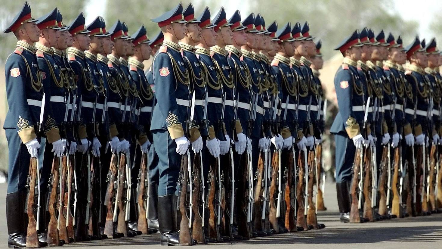Военнослужащие армии Республики Казахстан