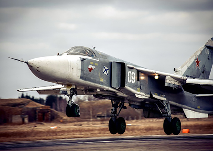 Самолеты Су-24