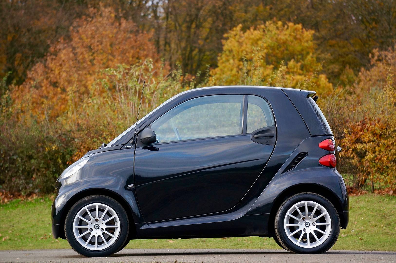 Mercedes Smart car